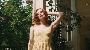 ¿Quién es Karen Elson, la modelo que tuvo a Taylor Swift y Rosalía en su matrimonio?