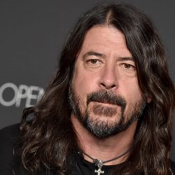 Una hija fuera del matrimonio: El drama que envuelve a Dave Grohl