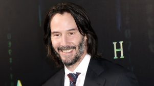 Keanu Reeves cumplió 60 años y estos momentos lo convirtieron el pololo de internet