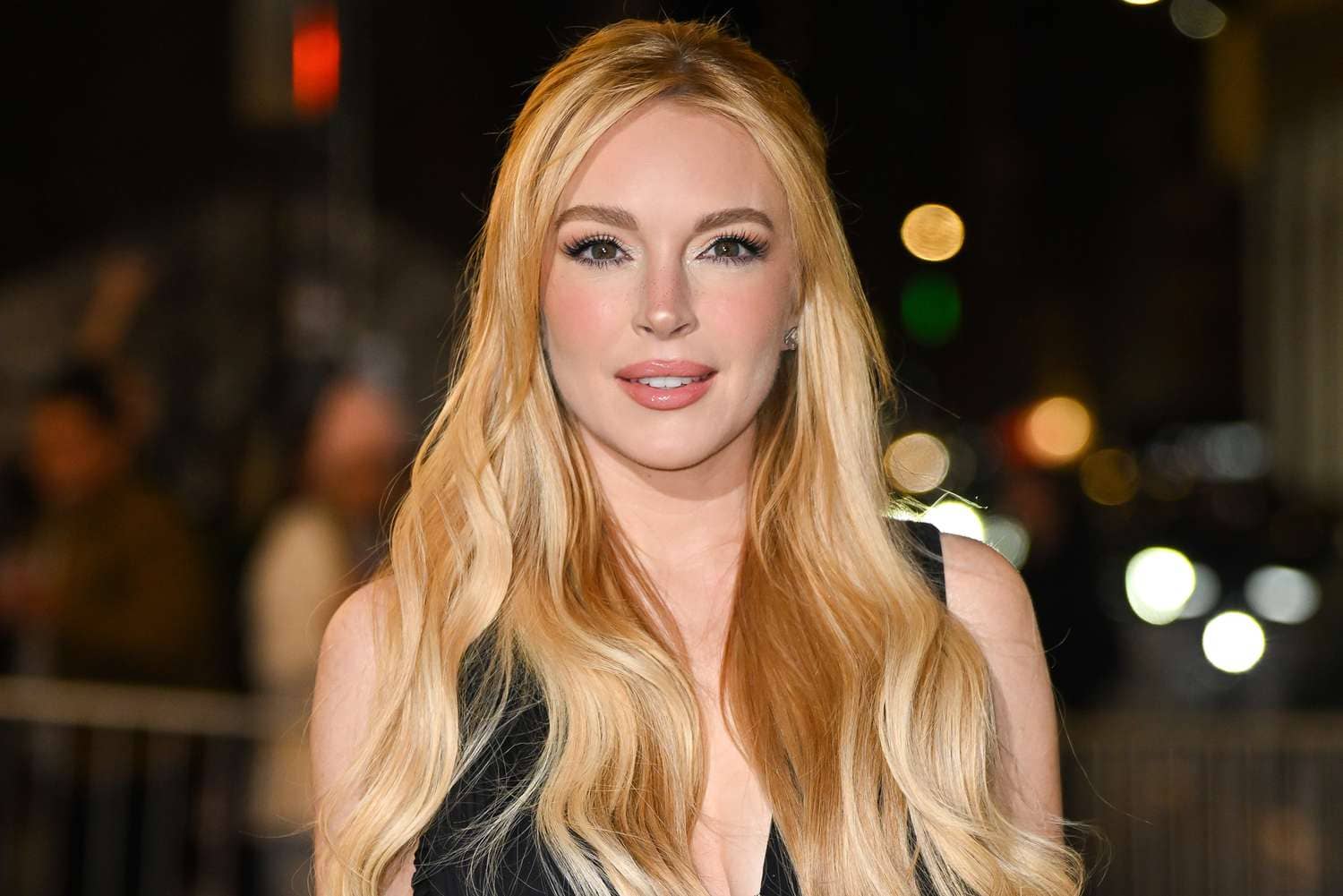 Expertos en cirugía estética revelan los cambios de Lindsay Lohan