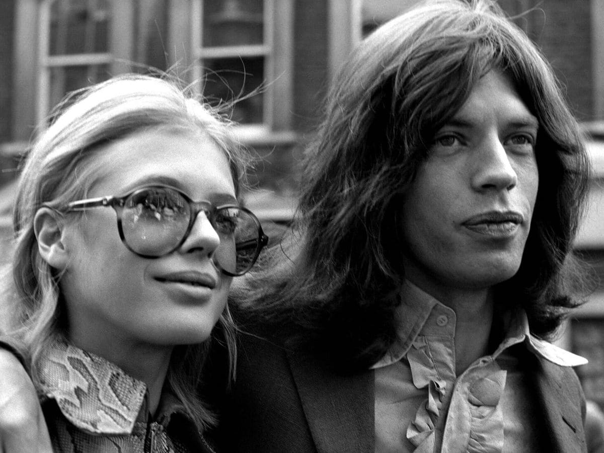 Mick Jagger lamenta muerte de su exnovia y musa, Marianne Faithfull