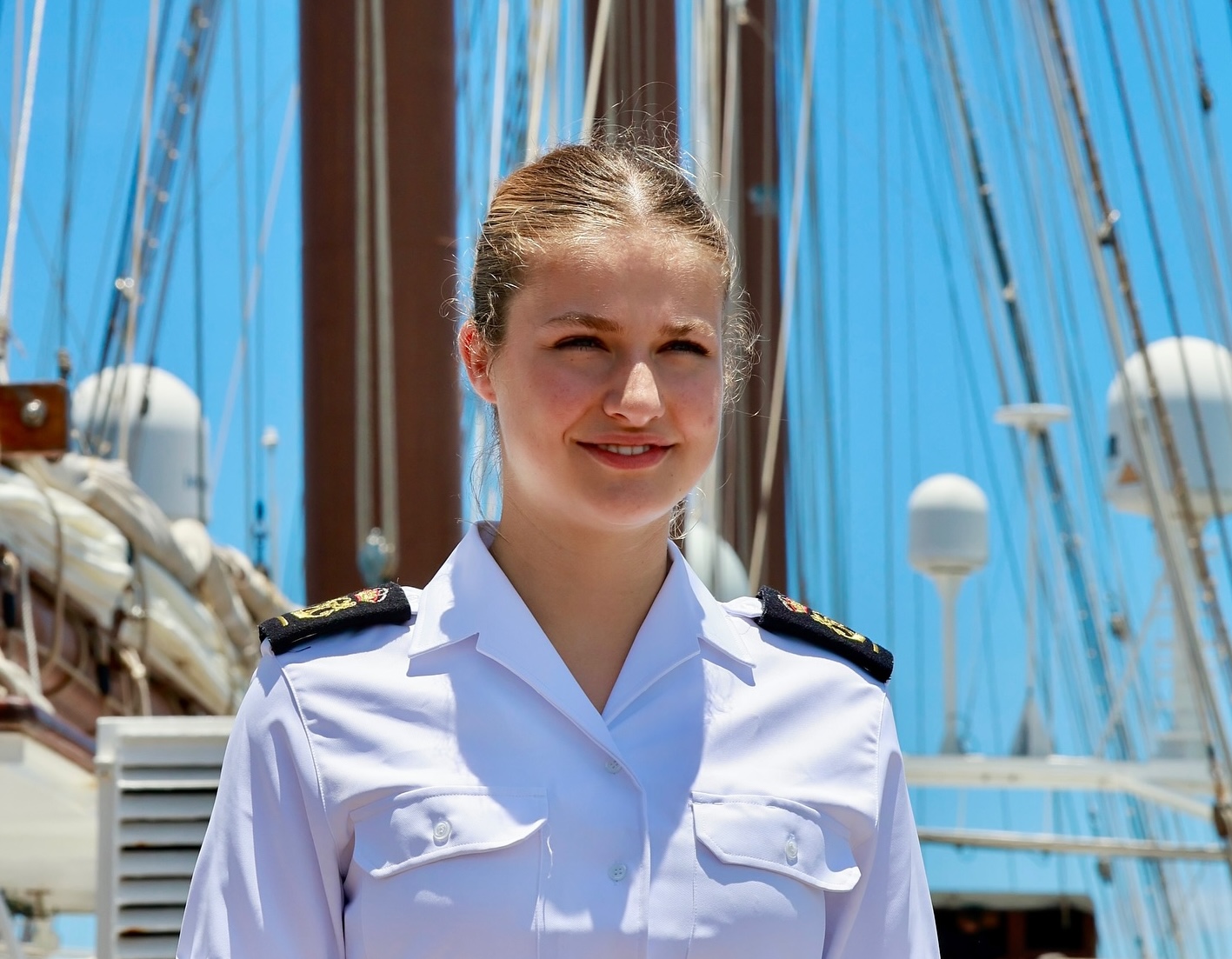 Guardiamarina en alta mar, princesa en tierra firme ¡Próxima parada Chile!