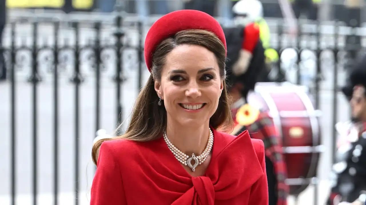 El último look de Kate Middleton es un homenaje a Diana y la reina Isabel II