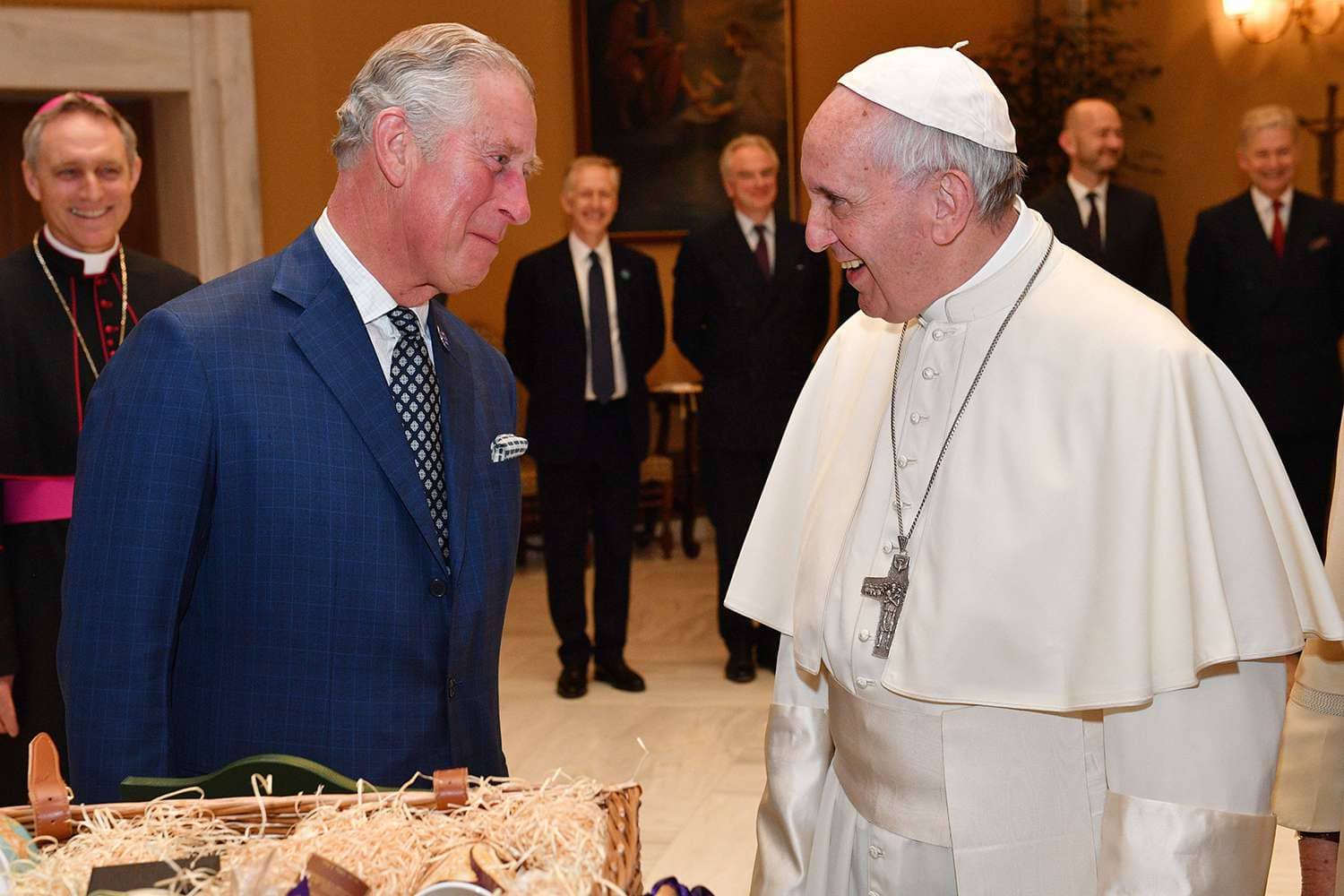 Carlos III escribe al Papa Francisco antes de su visita al Vaticano  