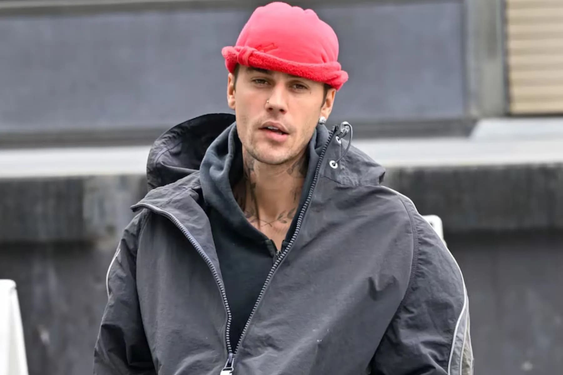 Justin Bieber vendió su música por problemas financieros