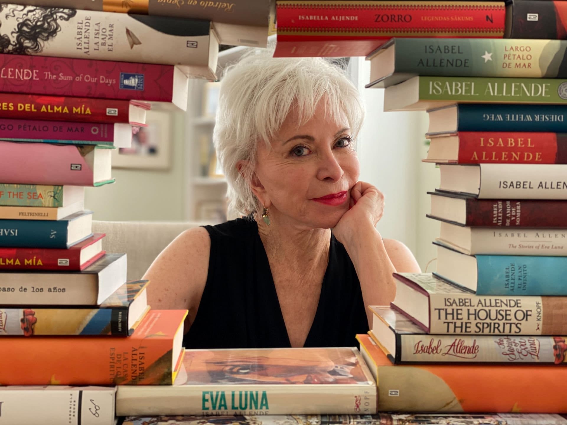 ¿Por qué Isabel Allende siempre empieza sus libros el 8 de enero?