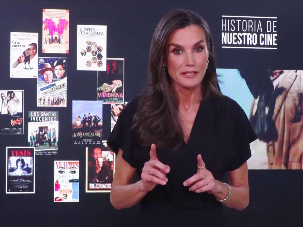 Letizia regresa a la televisión española, recordando su faceta más periodística