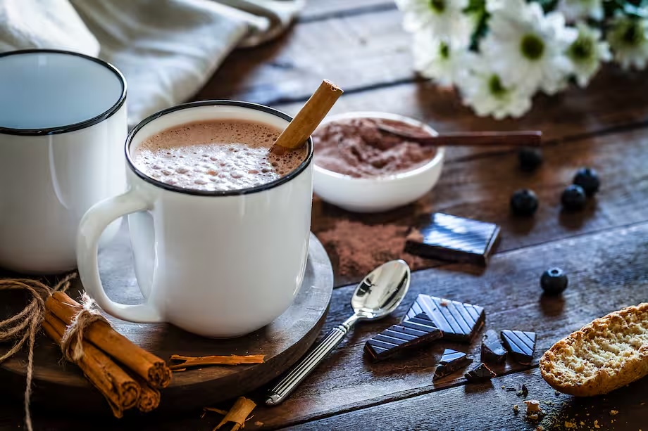 4 irresistibles recetas de bebidas de chocolate para disfrutar el invierno en casa