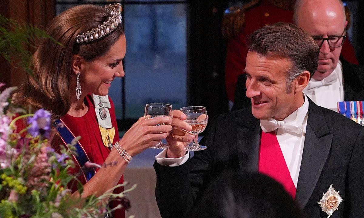 ¿Cruzó un límite? Macron genera controversia por gestos hacia Kate Middleton