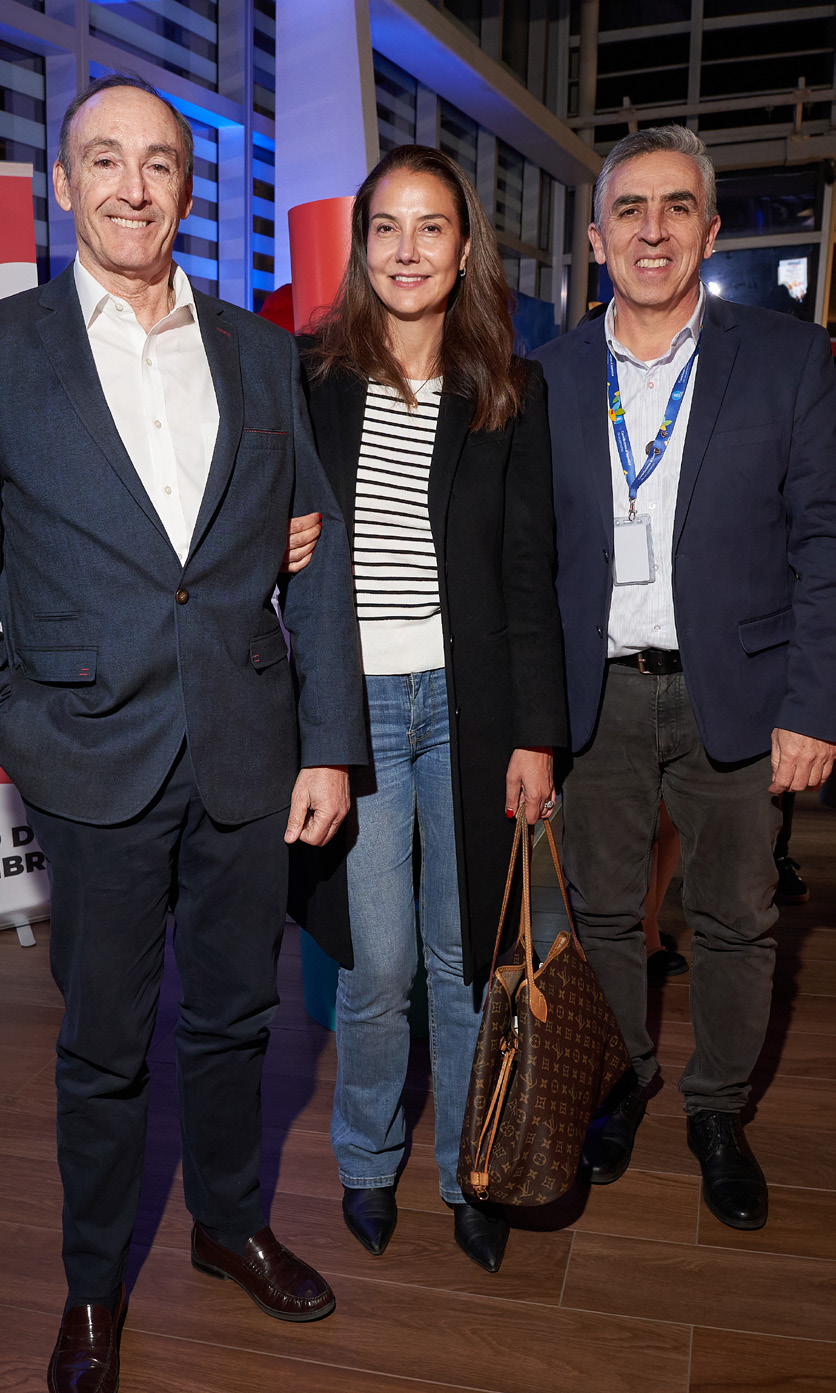 Roberto Belloni, Stephanie Delanoe y Mauricio Caviglia