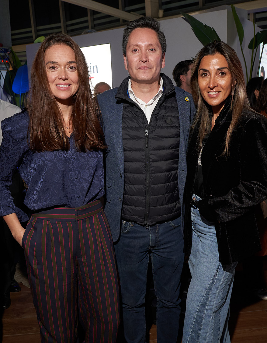 Katherine Echaiz, Claudio Ross y Carla Serani