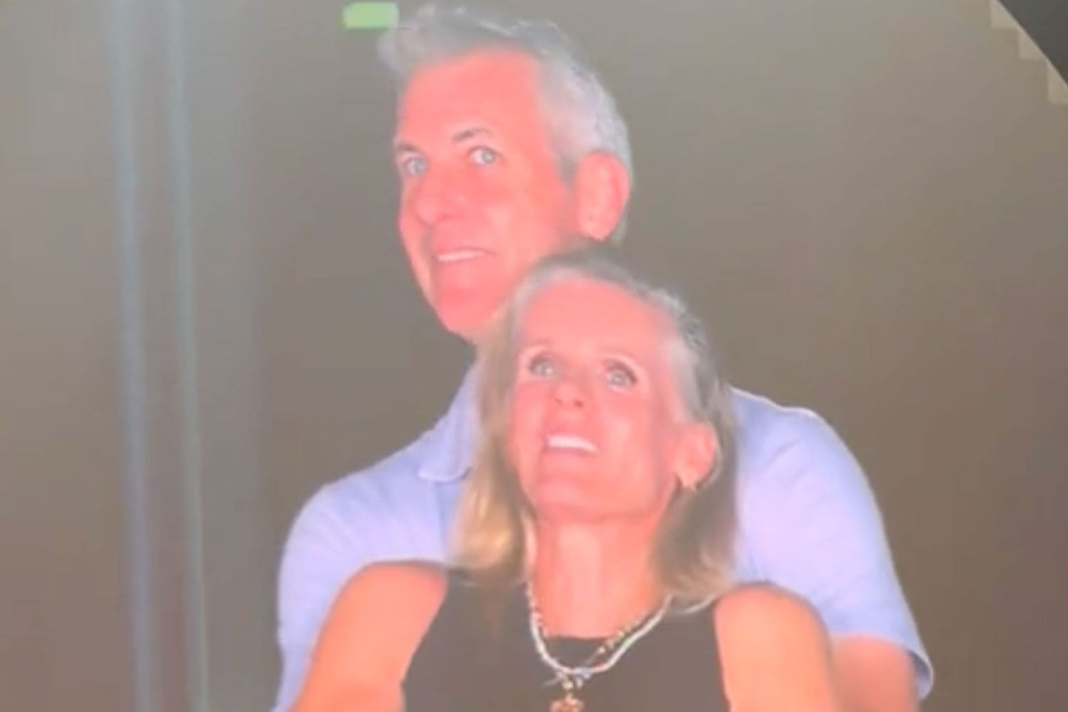 Infidelidad en concierto de Coldplay: esposo rompe el silencio
