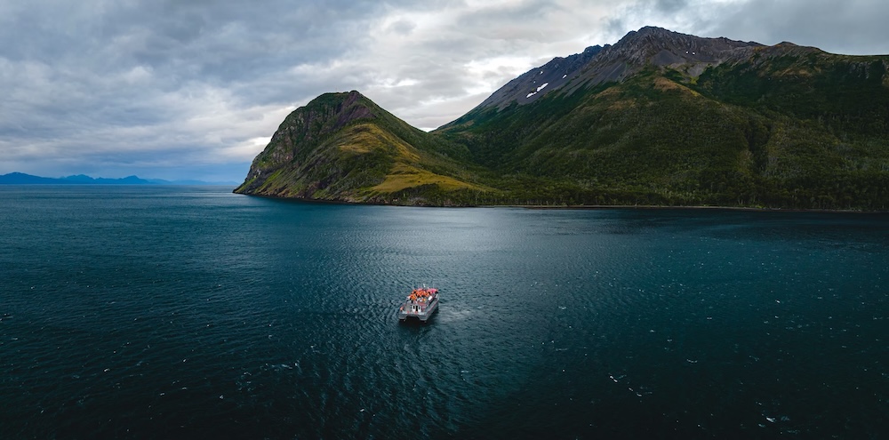 AIMA y Solo Expediciones presentan la primera cena en el Estrecho de Magallanes