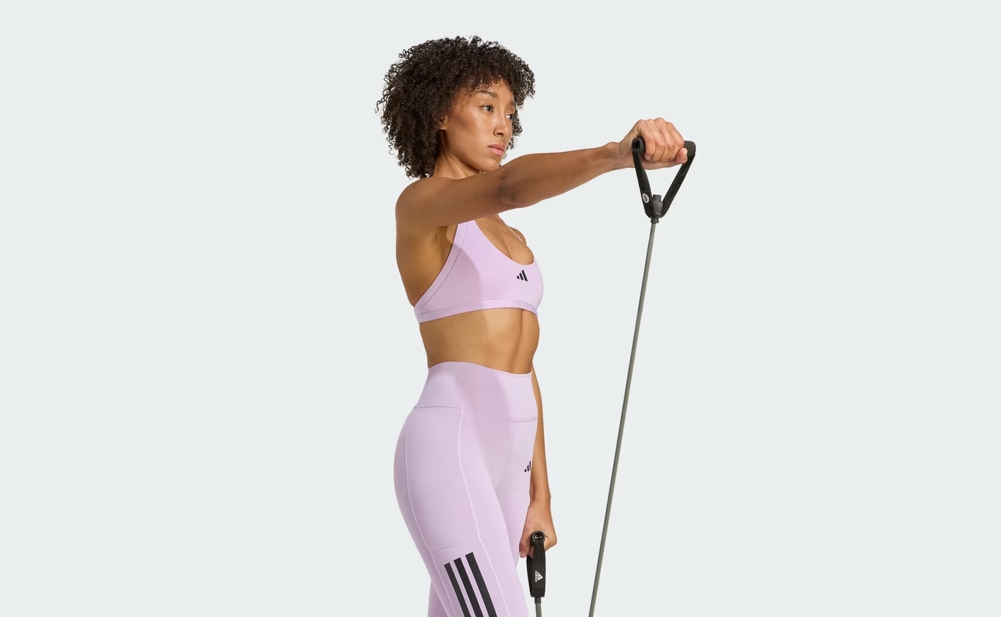 Así se siente el nuevo conjunto adidas Optime: estilo y funcionalidad para tu entrenamiento
