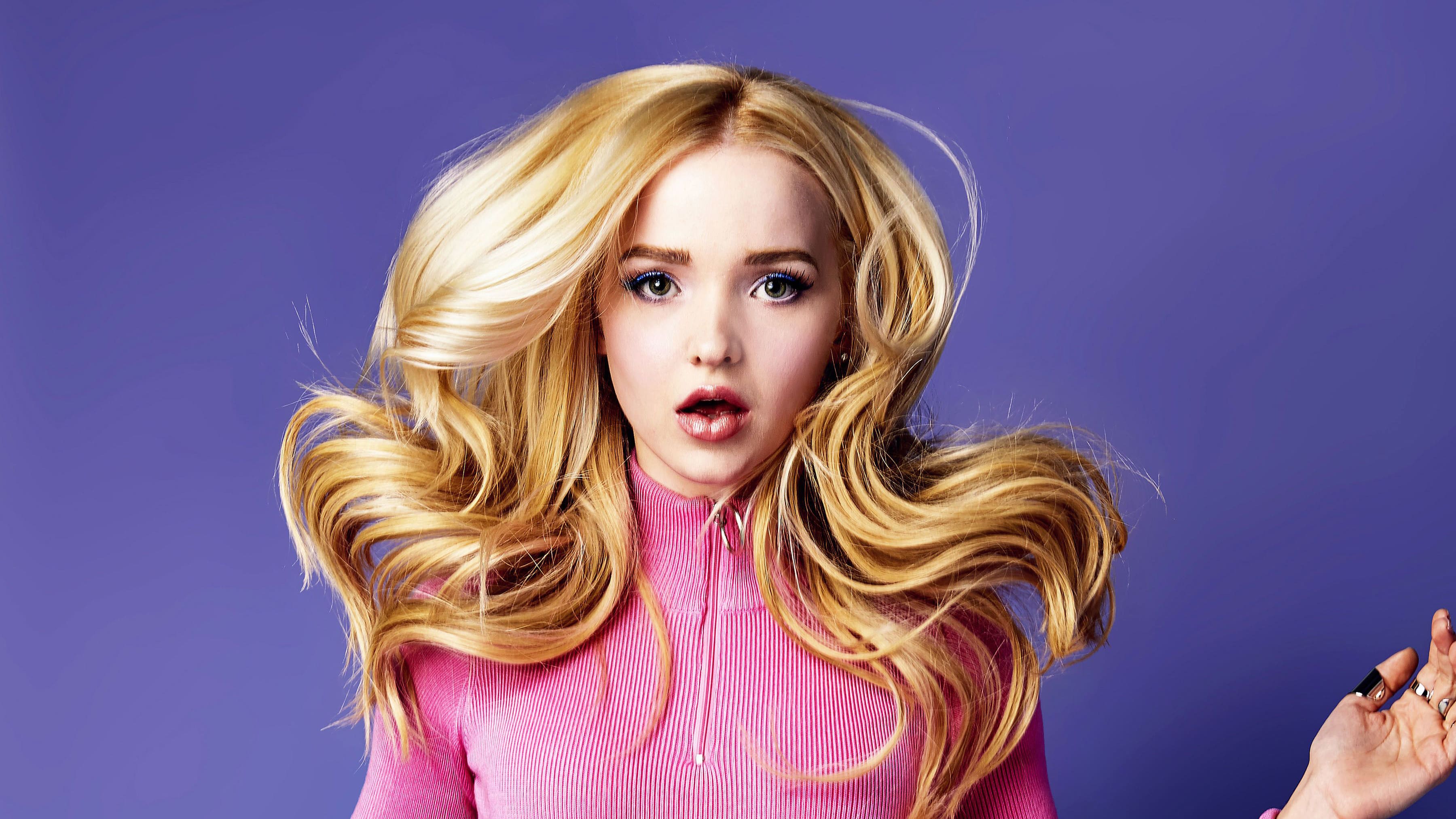 Dove Cameron, la ex chica Disney, se compromete con el líder de Måneskin