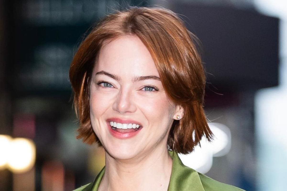 Emma Stone rinde homenaje al look más recordado de Gwyneth Paltrow en los 90