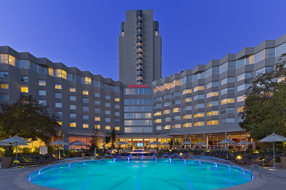 Sheraton Santiago se viste de dorado con la gran Fiesta 80’s Forever