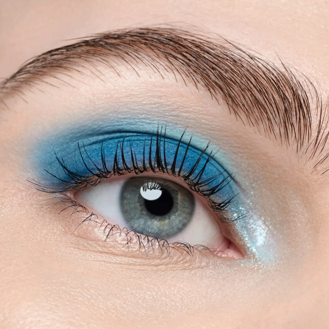 Los productos ideales para recrear maquillajes espectrales este Halloween con Catrice