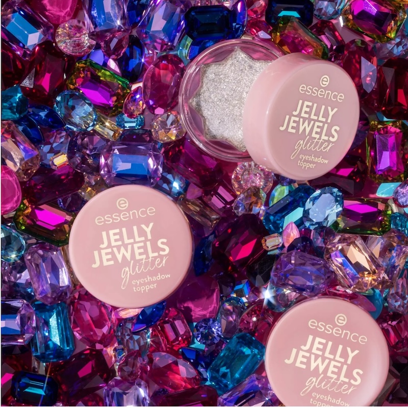 Maquillaje que dura toda la noche este Halloween con essence