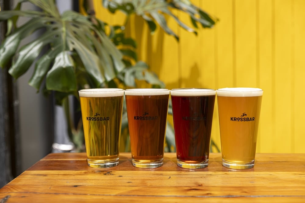 Kross celebra el Día de la Lager con promoción especial en sus bares de Santiago y Curacaví