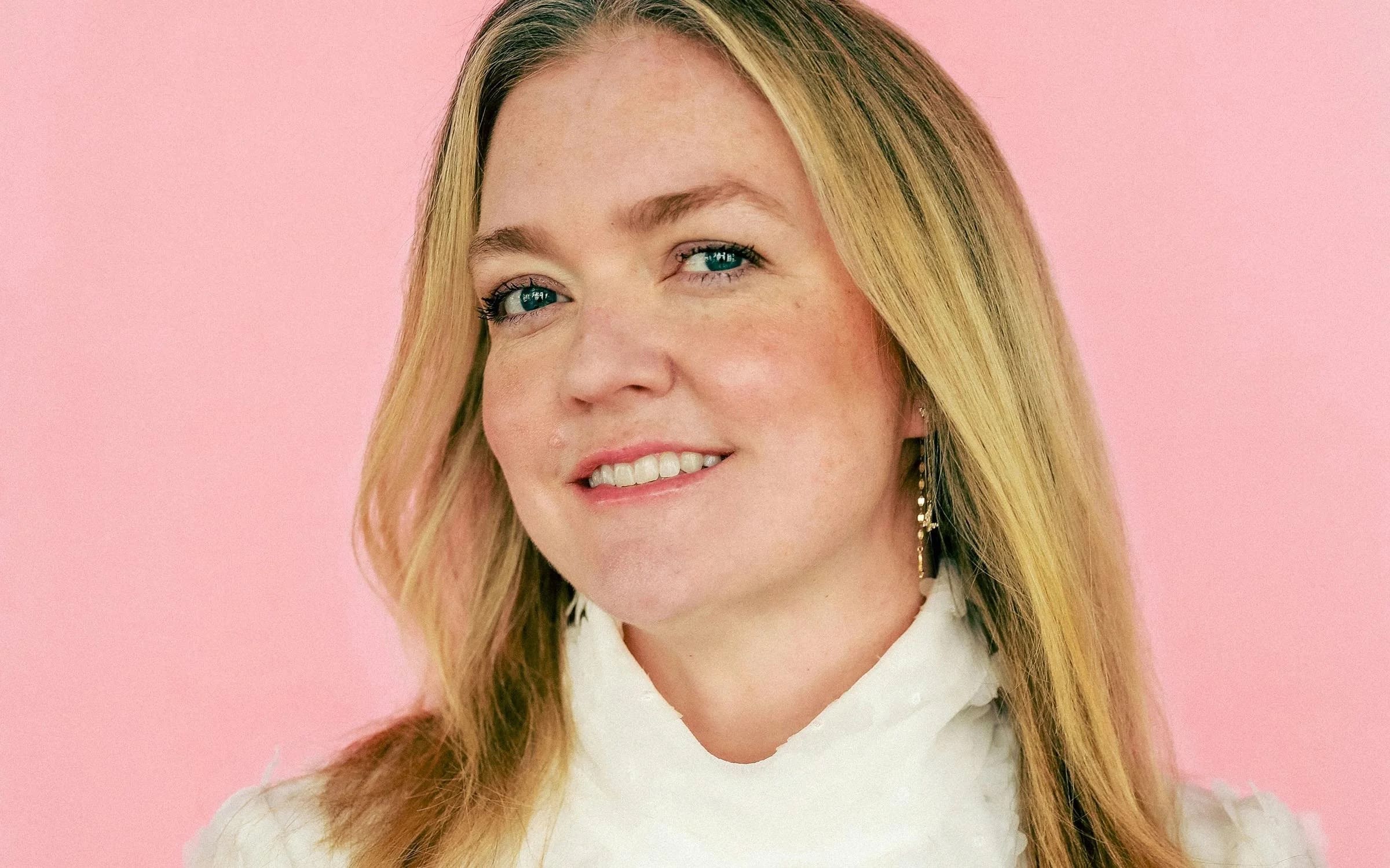 La autora de “It Ends With Us”, Colleen Hoover fue diagnosticada con cáncer