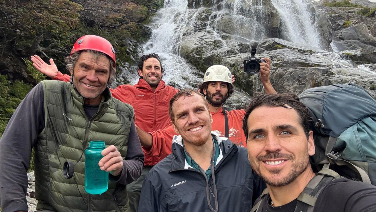 De la aventura al conflicto público: Pangal y El Clan enfrentan acción judicial