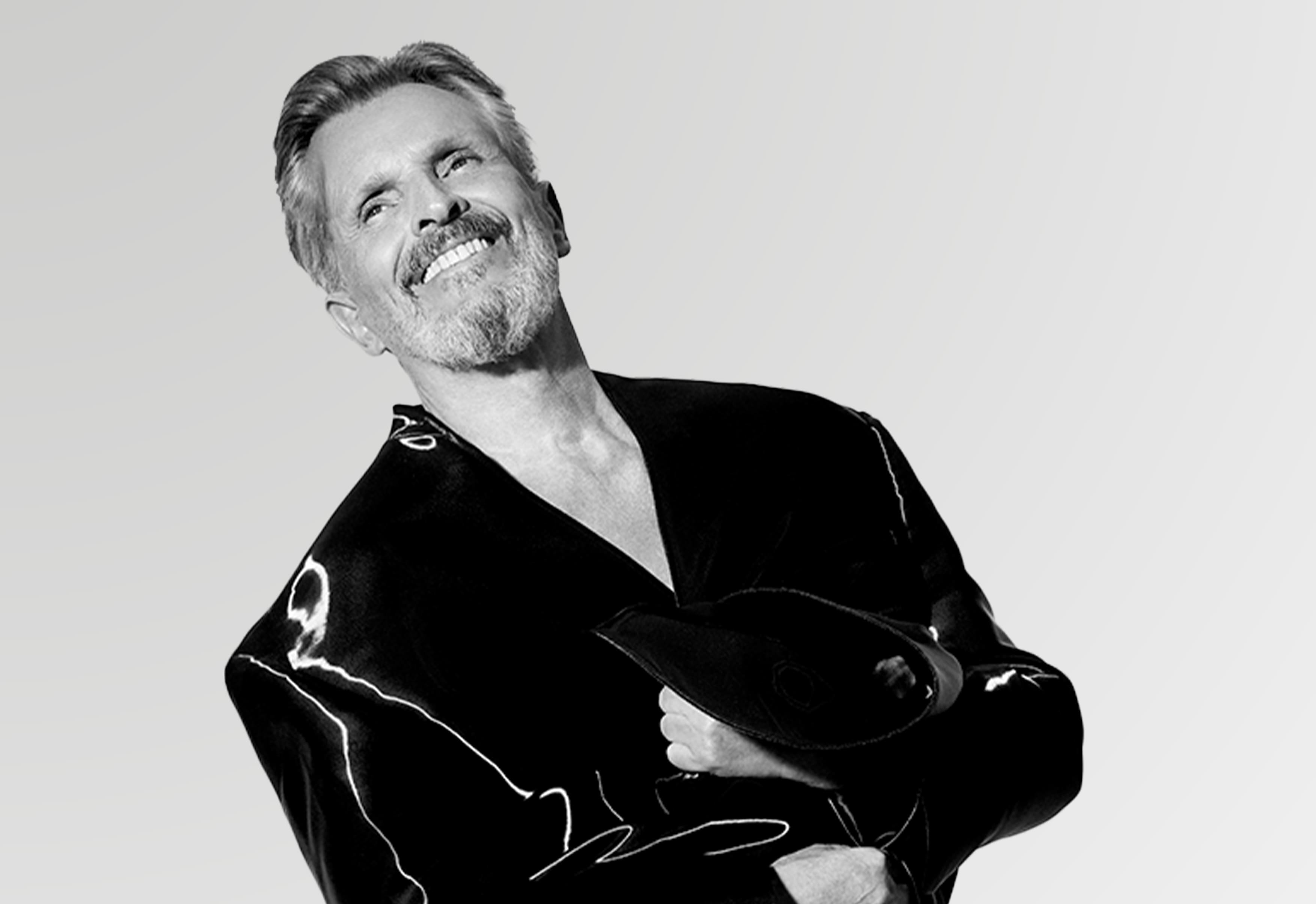 Miguel Bosé llega a Gran Arena Monticello con su “Importante Tour”