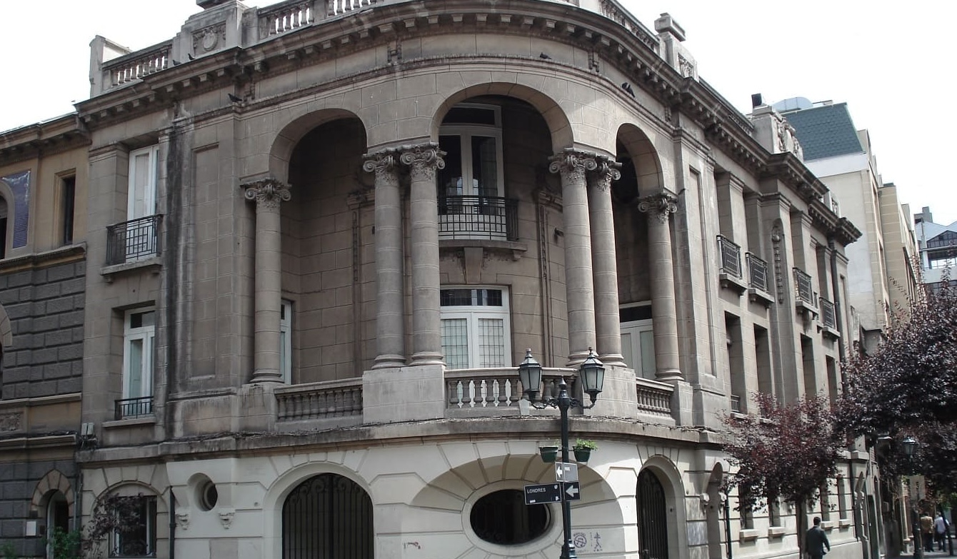 Servel ordena la disolución oficial de 13 partidos políticos: revisa el listado