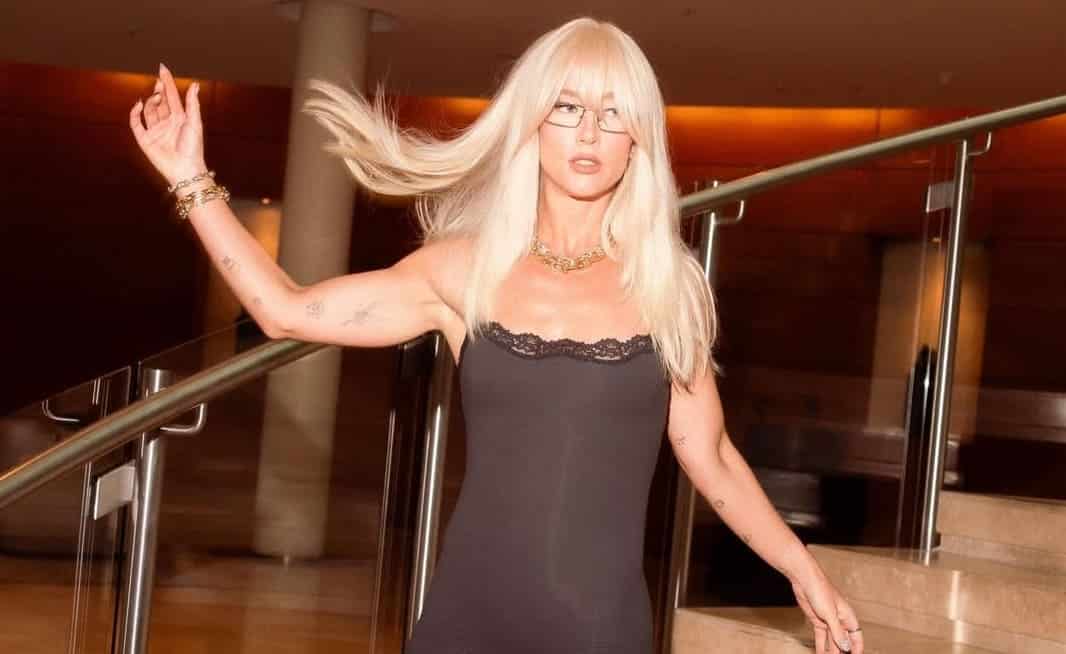 Chapu Puelles y Vesta Lugg fueron captados en un gesto cómplice en Viña 2026