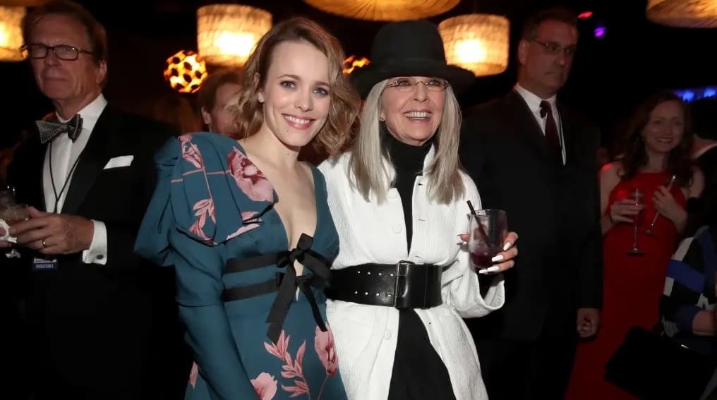 Rachel McAdams se emociona al homenajear a Diane Keaton en los Oscars
