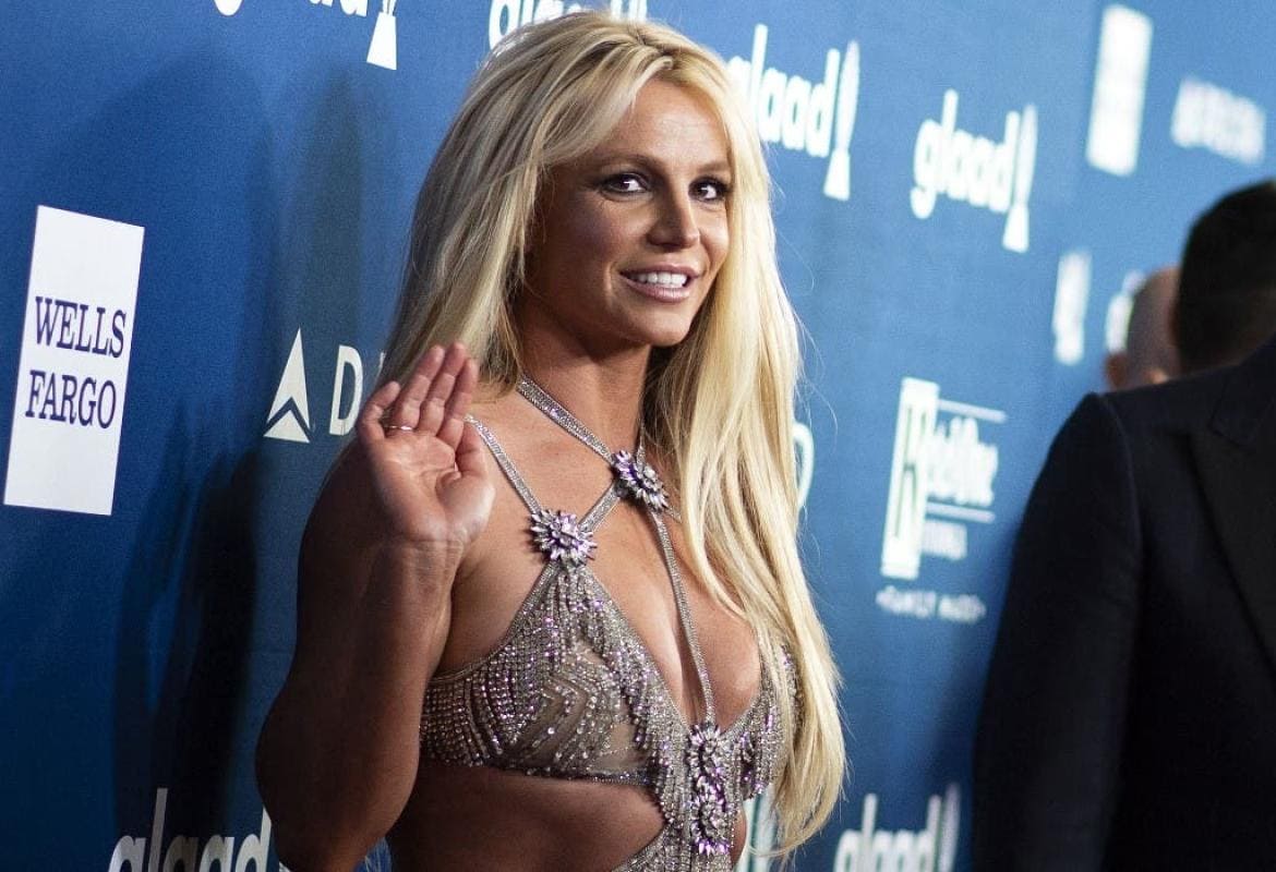 Britney Spears ingresa a rehabilitación voluntaria tras su arresto por DUI