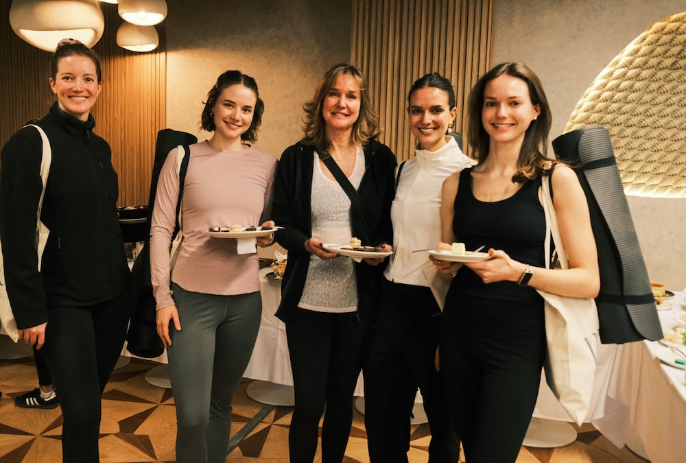 Francisca Kegevic, Isidora Kegevic, Consuelo Wagner, Anto Kegevic e Ignacia Wagner
