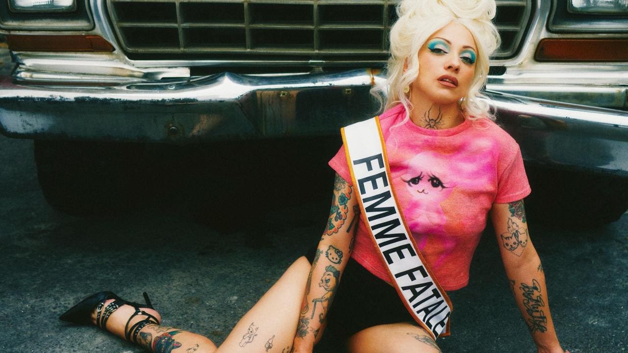 El radical cambio de look de Mon Laferte que impactó en redes