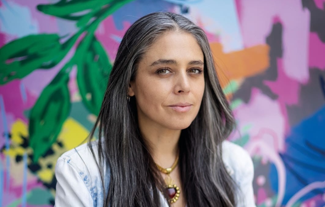 Trini Guzmán presenta un libro que desafía el mito del talento creativo