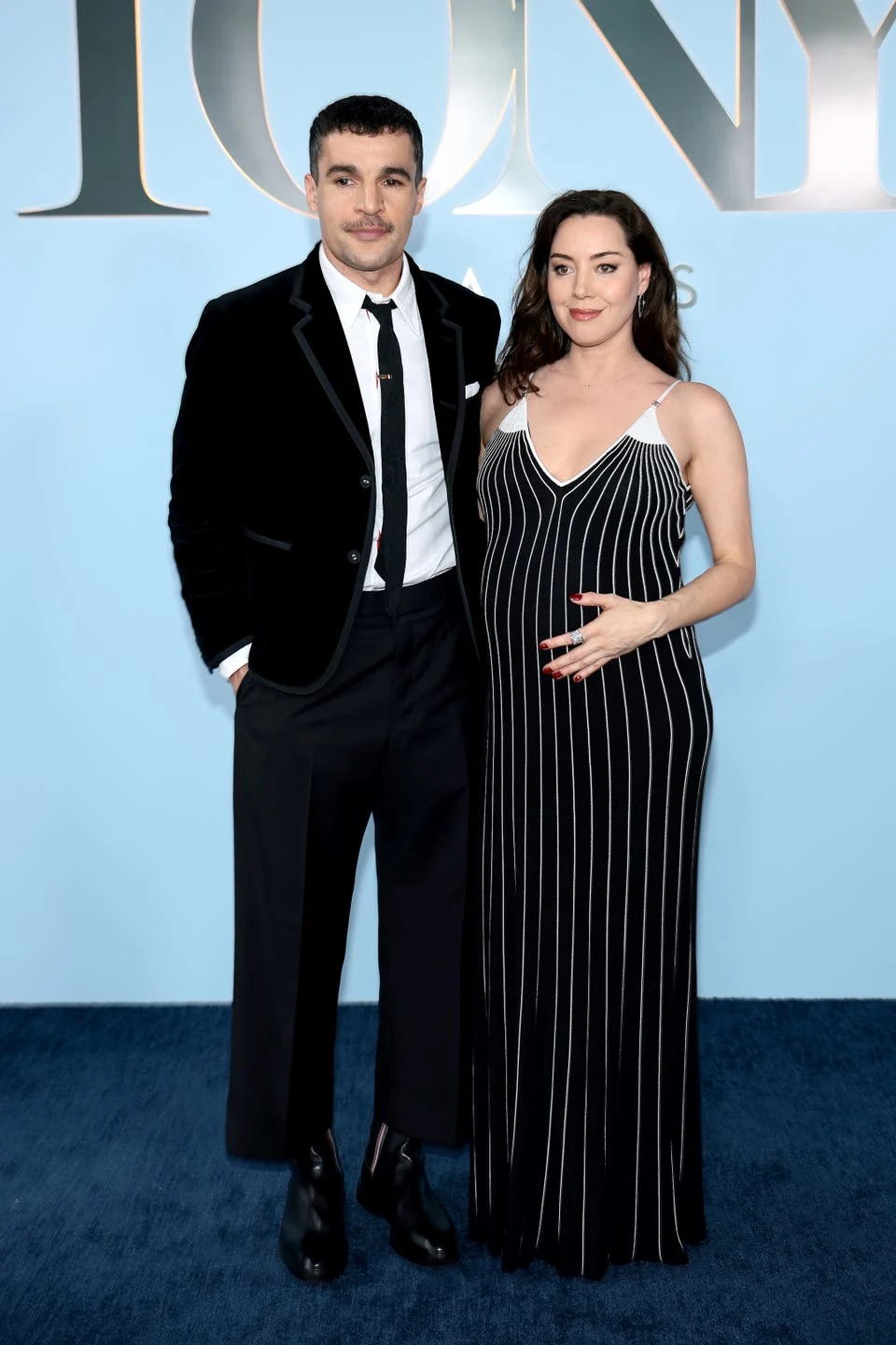 Aubrey Plaza y Christopher Abbott debutan en la alfombra roja tras anunciar embarazo