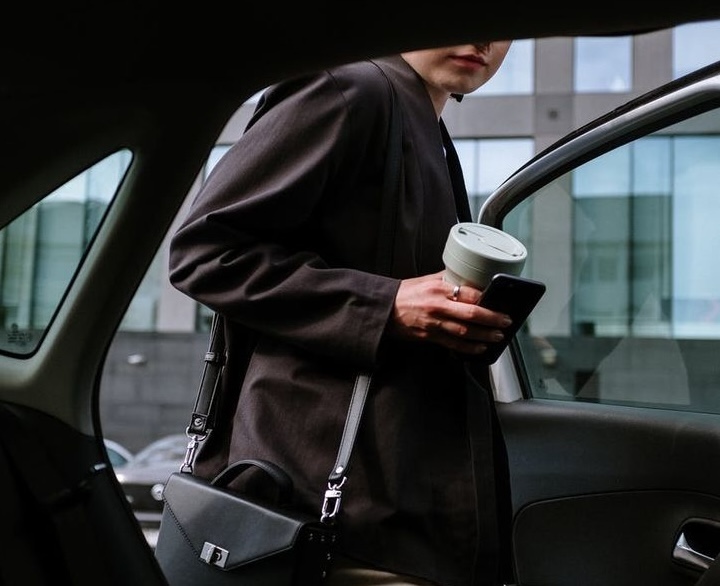 Desde una yegua de carga a 24 kilos de manjar: los objetos más extraños perdidos en Uber en Chile