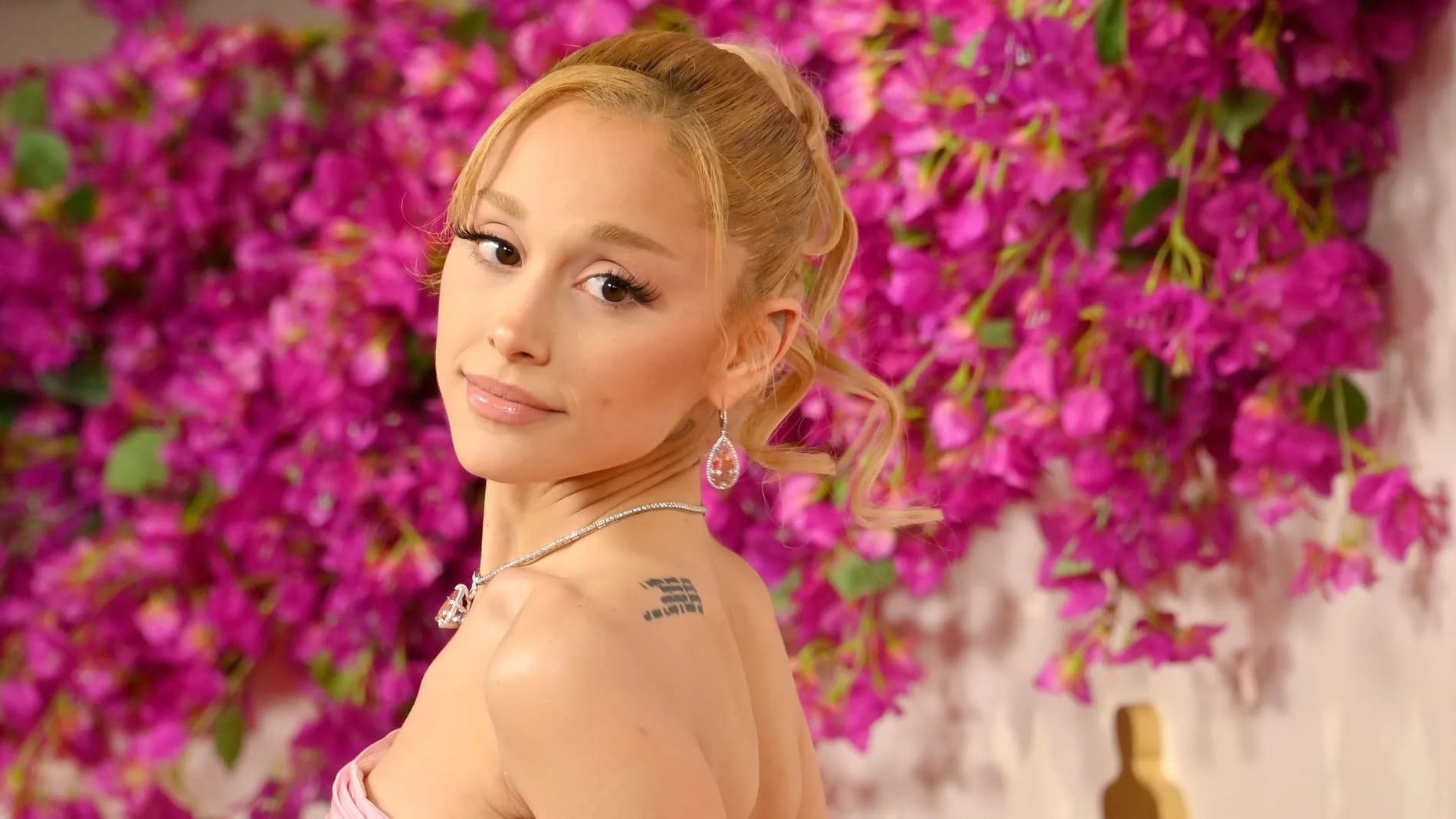 Ariana Grande y Ethan Slater se separan tras tres años juntos