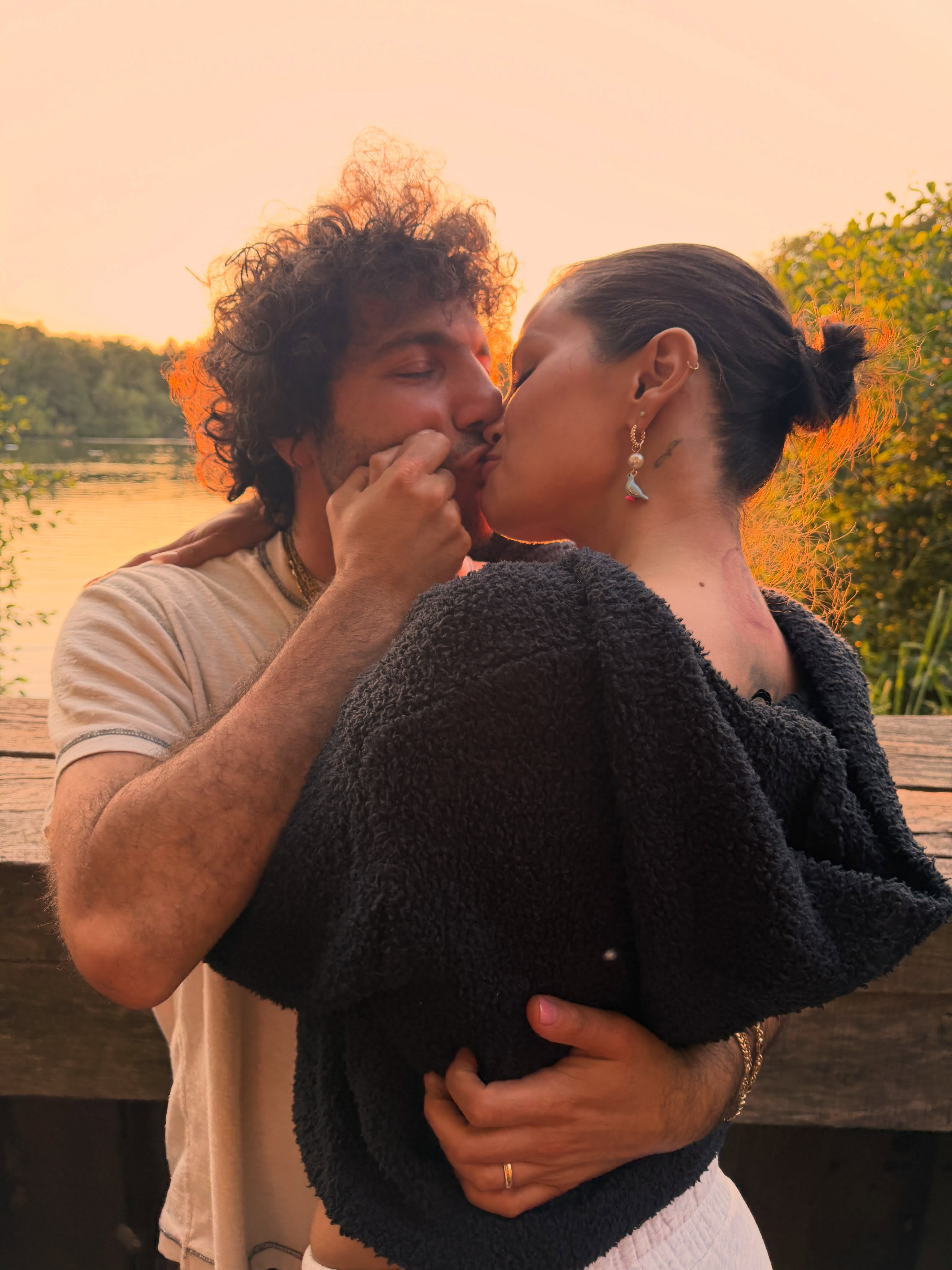 Benny Blanco cruza el Atlántico en barco para reencontrarse con Selena Gomez