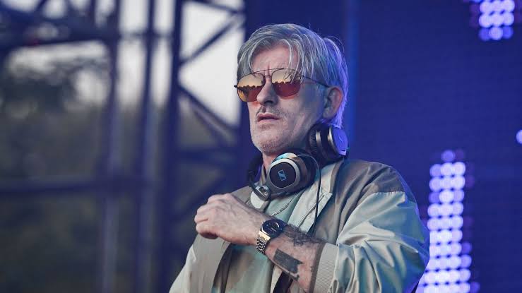 Muere Kavinsky, el DJ que marcó la clausura olímpica de París