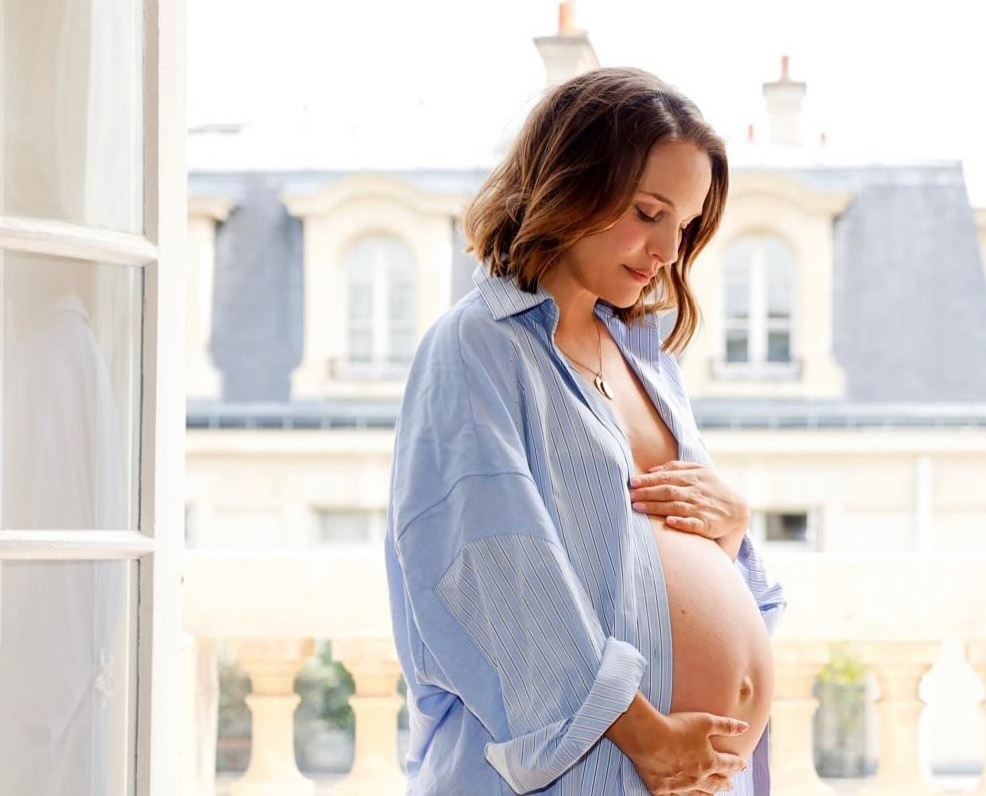 Postergar la maternidad: La otra cara del “desfile de panzas”