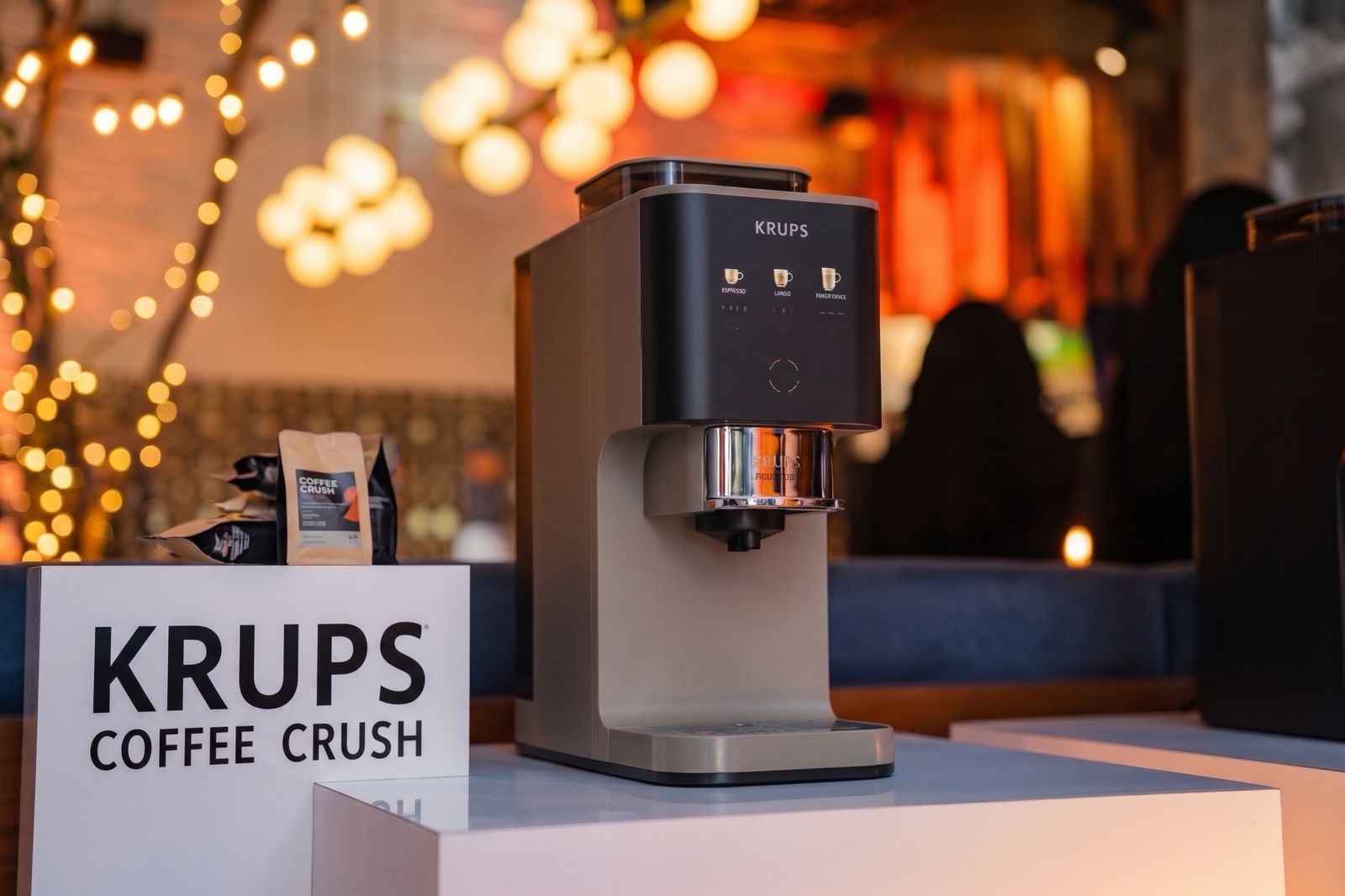 El consumo de café sube en Chile y las cafeteras se adaptan: grano y molido en una misma máquina