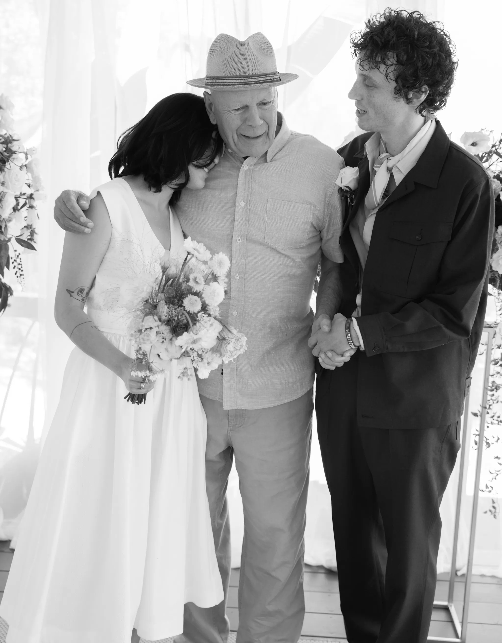 Bruce Willis reaparece en la boda de su hija Tallulah
