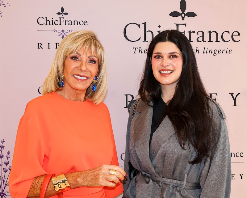 Raquel Argandoña y Javiera Pichara