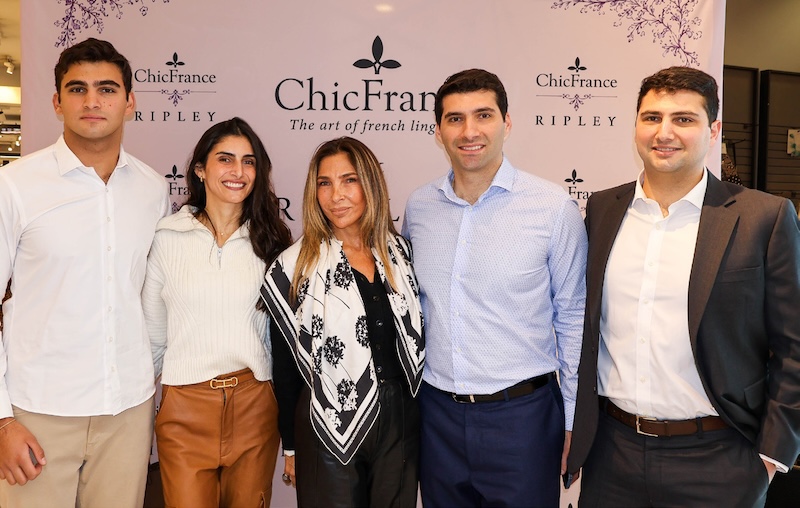 Elías Saka, Camila Saka, Claudia Quiroga, Tarik Saka y Skandr Saka