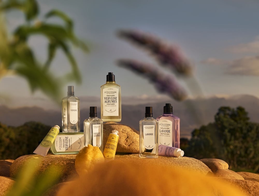 L’Occitane presenta una nueva imagen para sus icónicas líneas de Verbena y Lavanda