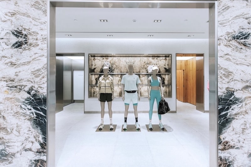 On estrena nueva tienda en Parque Arauco y presenta su primer Run Club en Chile