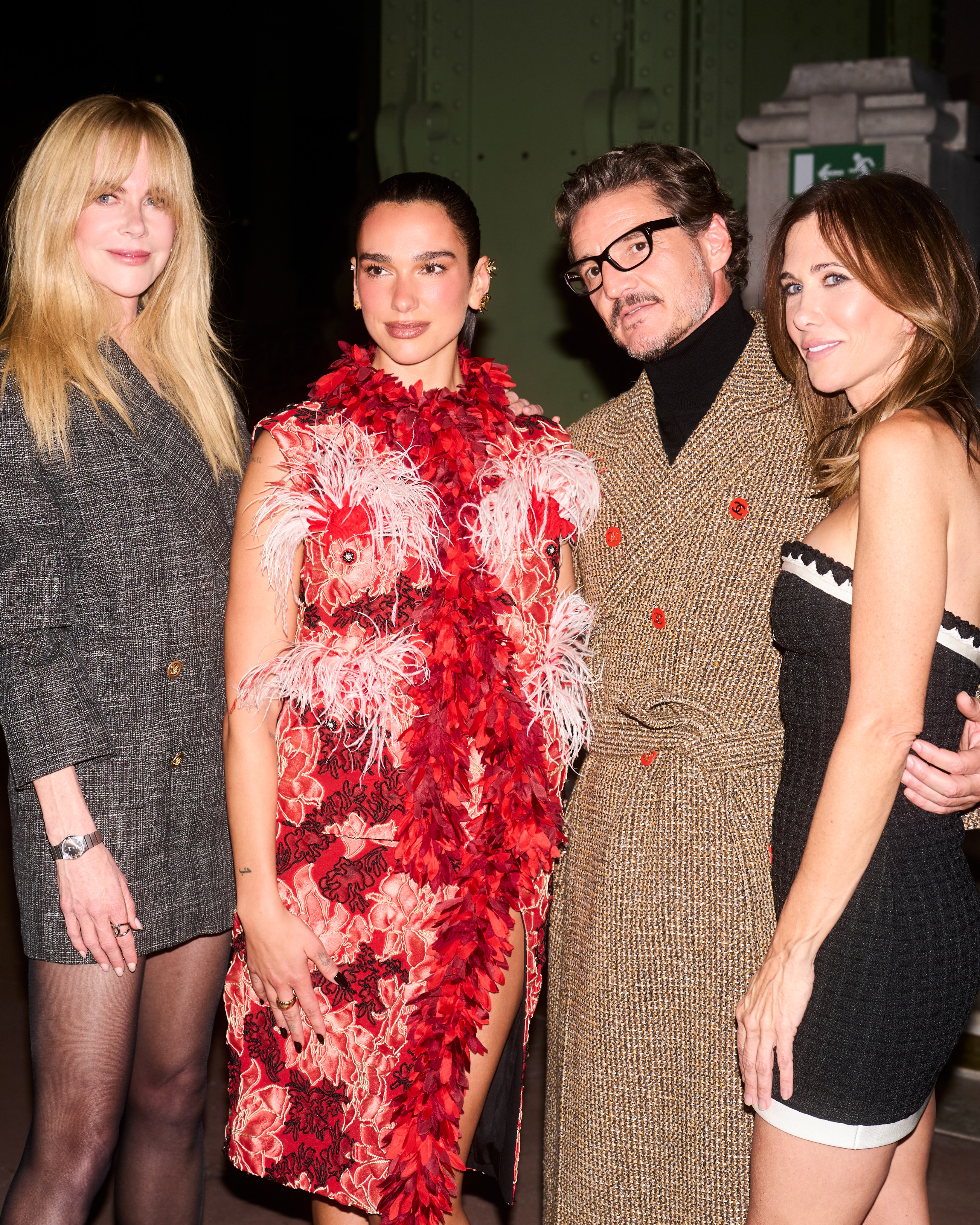 Nicole Kidman, Dua Lipa, Kristen Wiig y Pedro Pascal protagonizan momento viral en París