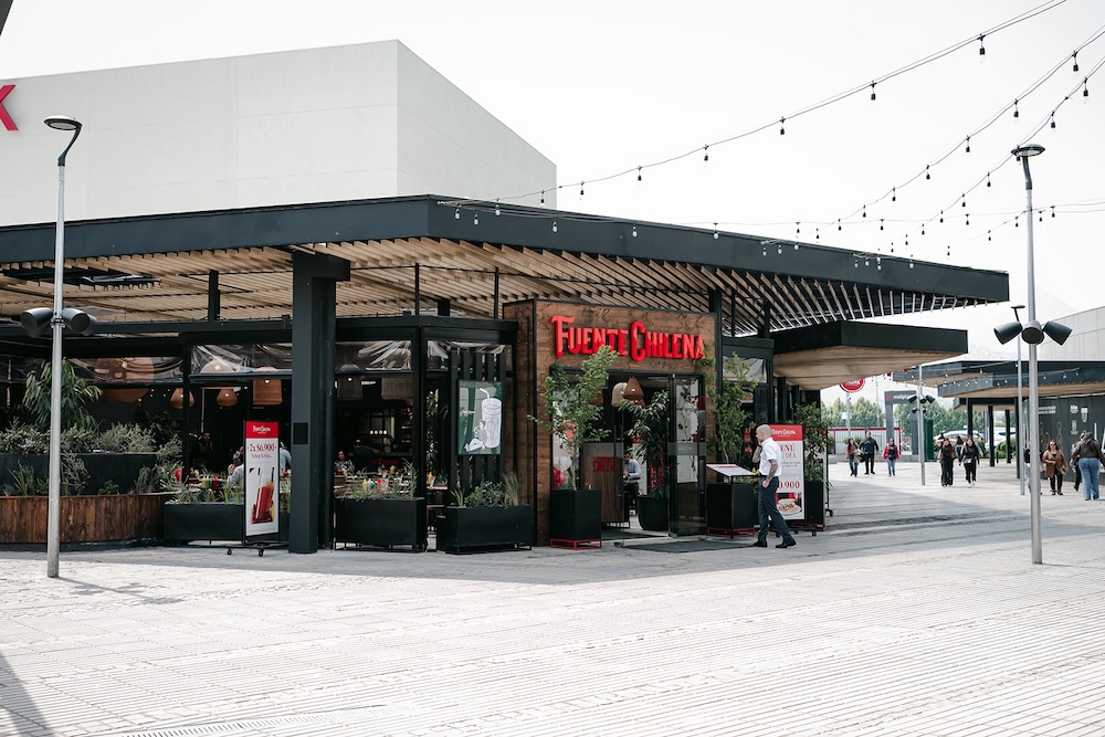 Fuente Chilena refuerza abre en Mall Plaza Norte