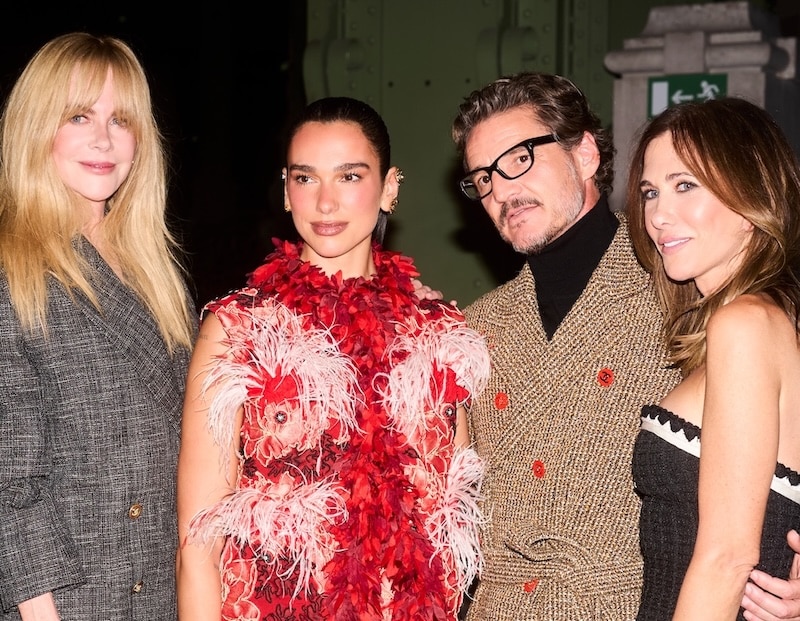 Nicole Kidman, Dua Lipa, Pedro Pascal y Kristen Wiig protagonizan momento viral en París